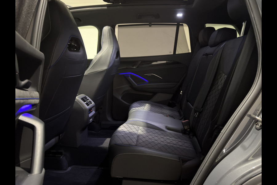 Volkswagen Tayron 1.5 eHybrid R-Line Edition | Trekhaak | H&K Audio | Panoramadak | Black Style | Winterpakket plus