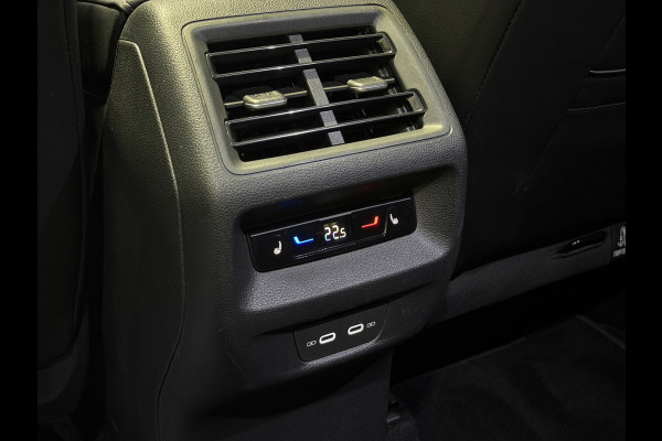 Volkswagen Tayron 1.5 eHybrid R-Line Edition | Trekhaak | H&K Audio | Panoramadak | Black Style | Winterpakket plus