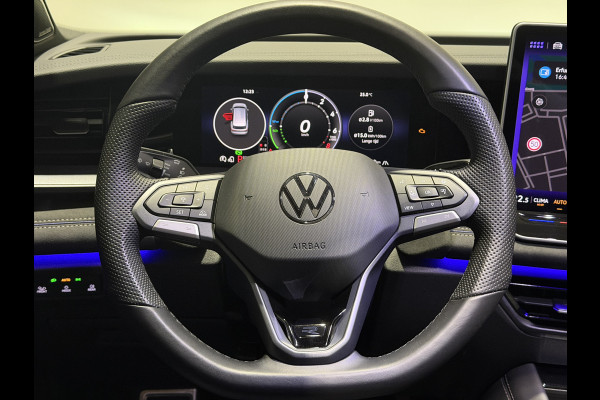 Volkswagen Tayron 1.5 eHybrid R-Line Edition | Trekhaak | H&K Audio | Panoramadak | Black Style | Winterpakket plus