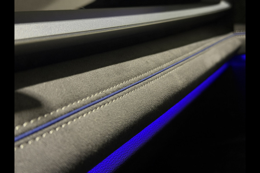 Volkswagen Tayron 1.5 eHybrid R-Line Edition | Trekhaak | H&K Audio | Panoramadak | Black Style | Winterpakket plus