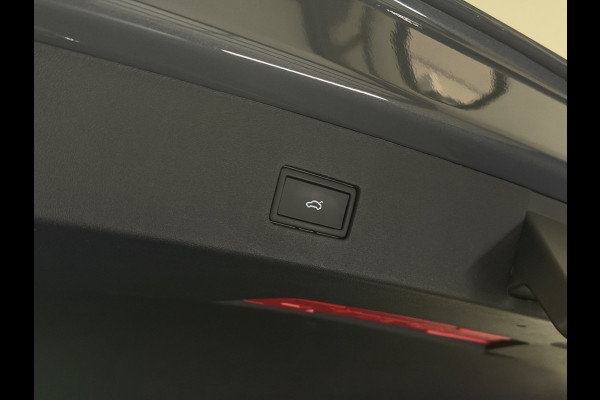 Volkswagen Tayron 1.5 eHybrid R-Line Edition | Trekhaak | H&K Audio | Panoramadak | Black Style | Winterpakket plus