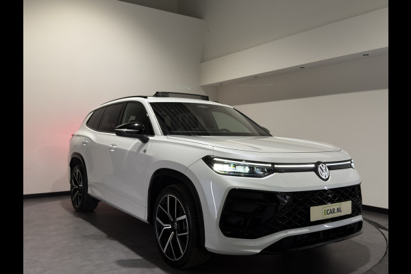 Volkswagen Tayron 1.5 eHybrid R-Line Edition | Trekhaak | H&K Audio | Luxe Leder | Panoramadak | Stoel ventilatie