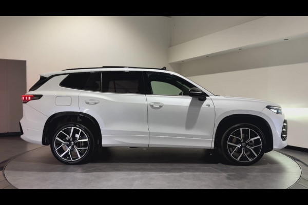 Volkswagen Tayron 1.5 eHybrid R-Line Edition | Trekhaak | H&K Audio | Luxe Leder | Panoramadak | Stoel ventilatie
