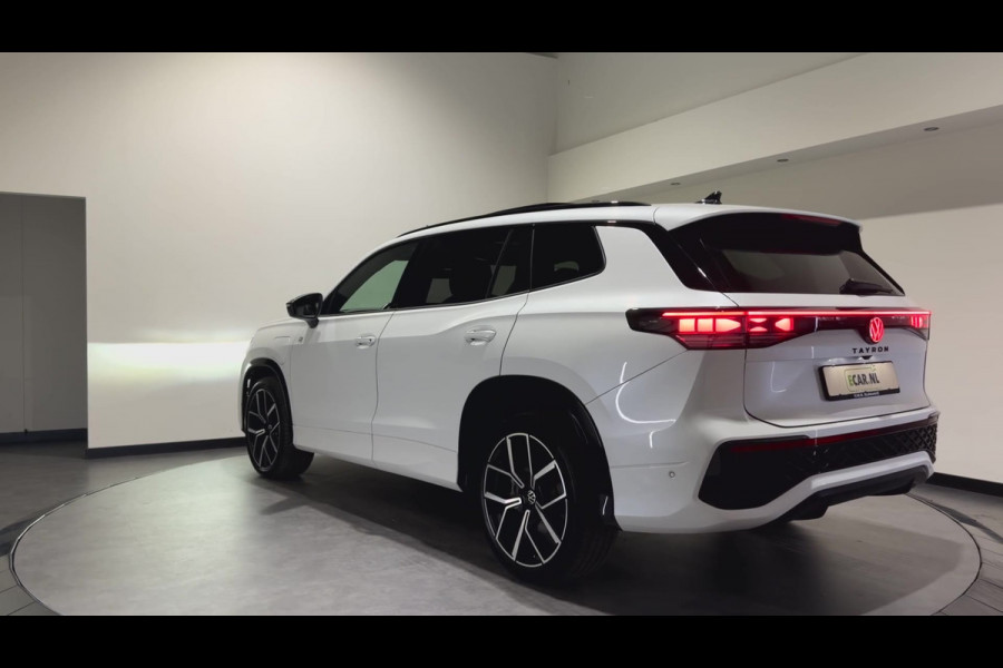 Volkswagen Tayron 1.5 eHybrid R-Line Edition | Trekhaak | H&K Audio | Luxe Leder | Panoramadak | Stoel ventilatie