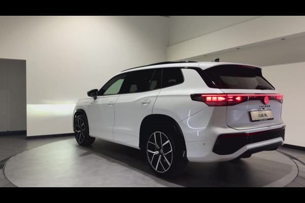 Volkswagen Tayron 1.5 eHybrid R-Line Edition | Trekhaak | H&K Audio | Luxe Leder | Panoramadak | Stoel ventilatie