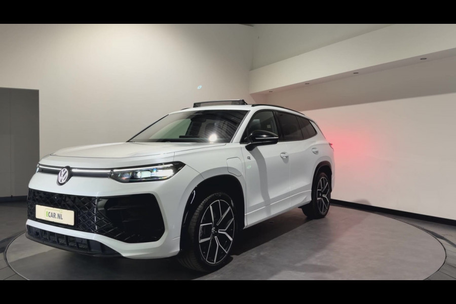 Volkswagen Tayron 1.5 eHybrid R-Line Edition | Trekhaak | H&K Audio | Luxe Leder | Panoramadak | Stoel ventilatie