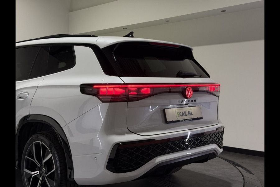 Volkswagen Tayron 1.5 eHybrid R-Line Edition | Trekhaak | H&K Audio | Luxe Leder | Panoramadak | Stoel ventilatie
