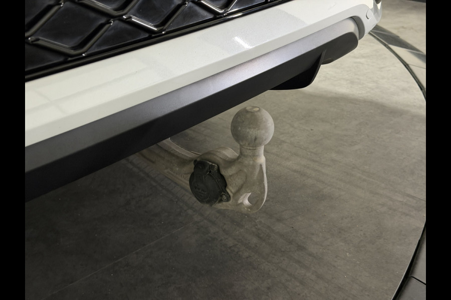 Volkswagen Tayron 1.5 eHybrid R-Line Edition | Trekhaak | H&K Audio | Luxe Leder | Panoramadak | Stoel ventilatie