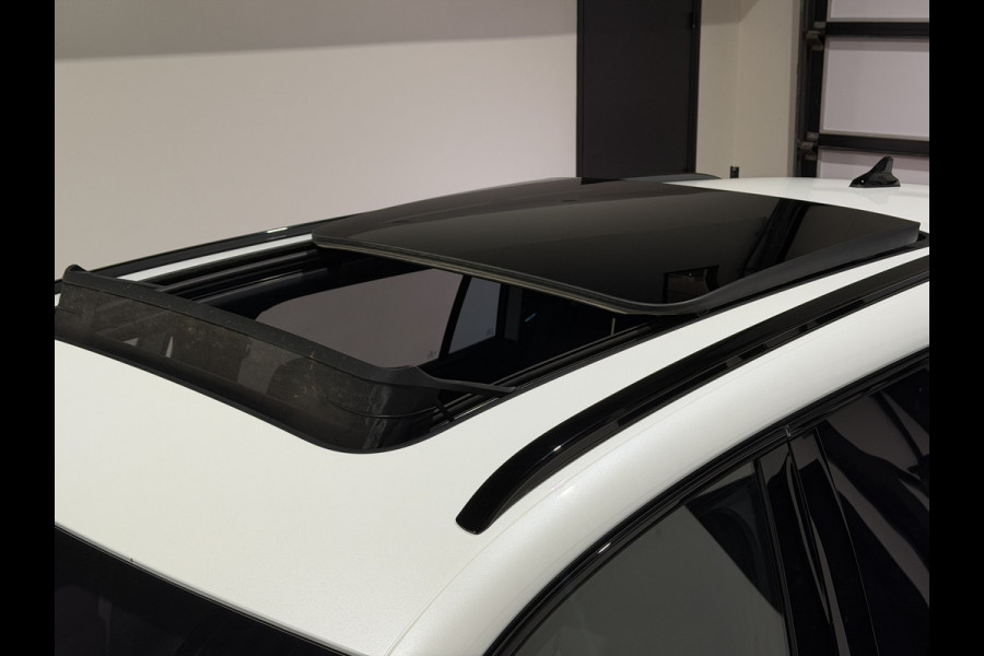 Volkswagen Tayron 1.5 eHybrid R-Line Edition | Trekhaak | H&K Audio | Luxe Leder | Panoramadak | Stoel ventilatie