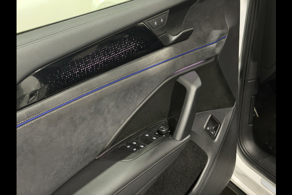 Volkswagen Tayron 1.5 eHybrid R-Line Edition | Trekhaak | H&K Audio | Luxe Leder | Panoramadak | Stoel ventilatie