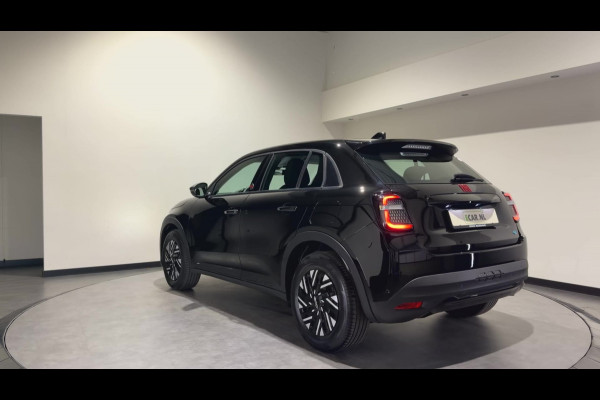 Fiat 600E RED 54 kWh | Apple CarPlay - Android Auto | LED lampen voor & achter | Hill Hold