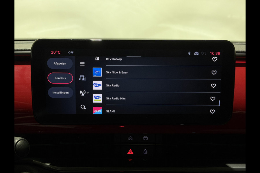 Fiat 600E RED 54 kWh | Apple CarPlay - Android Auto | LED lampen voor & achter | Hill Hold