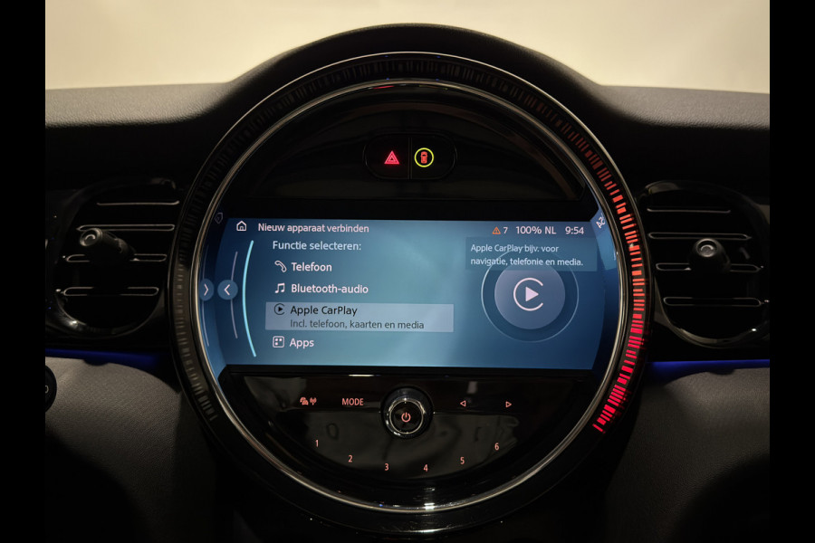 MINI Electric MINI Yours 33 kWh | Panoramadak | Voorstoelen verwarmd | Apple CarPlay - Android Auto