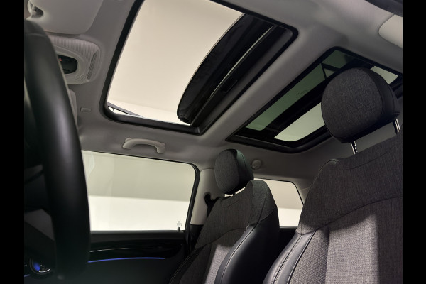 MINI Electric MINI Yours 33 kWh | Panoramadak | Voorstoelen verwarmd | Apple CarPlay - Android Auto