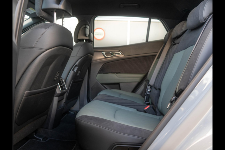 Kia Sportage 1.6 T-GDi Plug-in Hybrid AWD Dark Edition | VOORRAAD VOORDEEL | SNEL LEVERBAAR | Navi. | Clima. | Adapt. Cruise. | Stoel&Stuur Verwarming