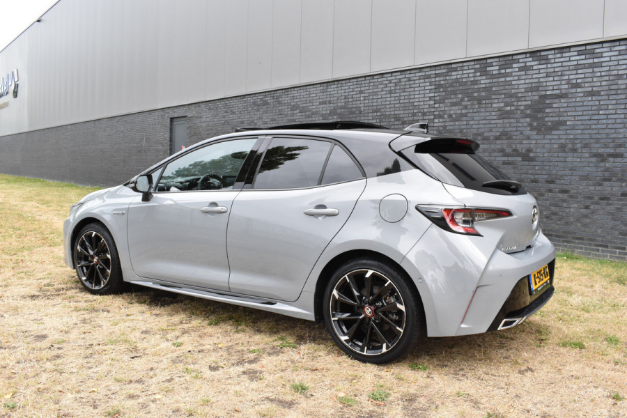 Toyota Corolla 2.0 Hybrid GR-Sport Plus Pano Bi-tone Automaat 10 jaar toyota garantie