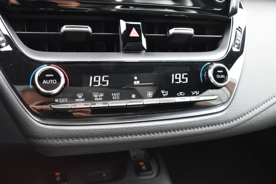 Toyota Corolla 2.0 Hybrid GR-Sport Plus Pano Bi-tone Automaat 10 jaar toyota garantie
