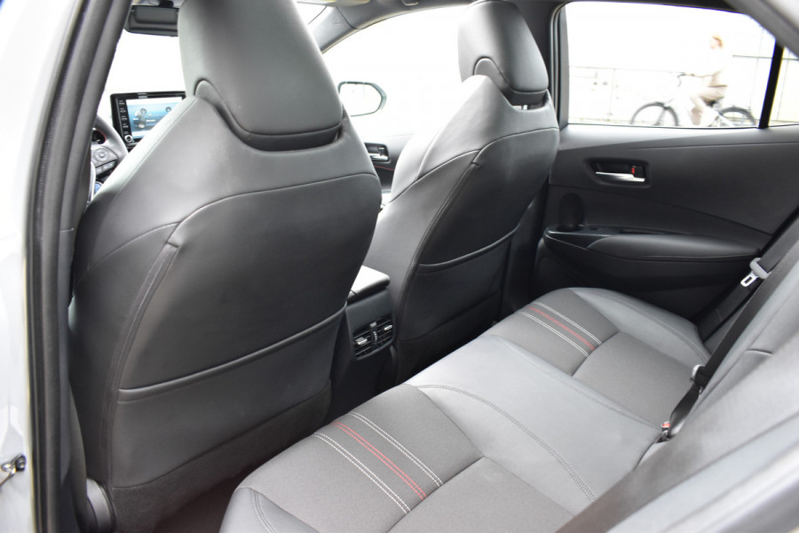 Toyota Corolla 2.0 Hybrid GR-Sport Plus Pano Bi-tone Automaat 10 jaar toyota garantie