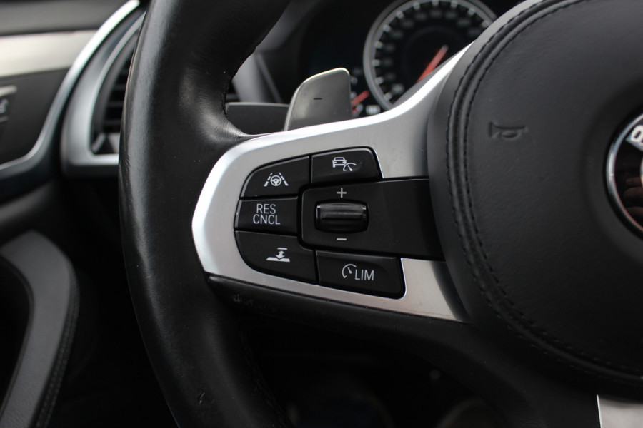 BMW X4 xDrive20i High Exe. M Sport / Panoramadak / 360Camera / Leder / 20'' / Harman Kardon / Navigatie / Dodehoek / DAB / Stoelverwarming / ACC