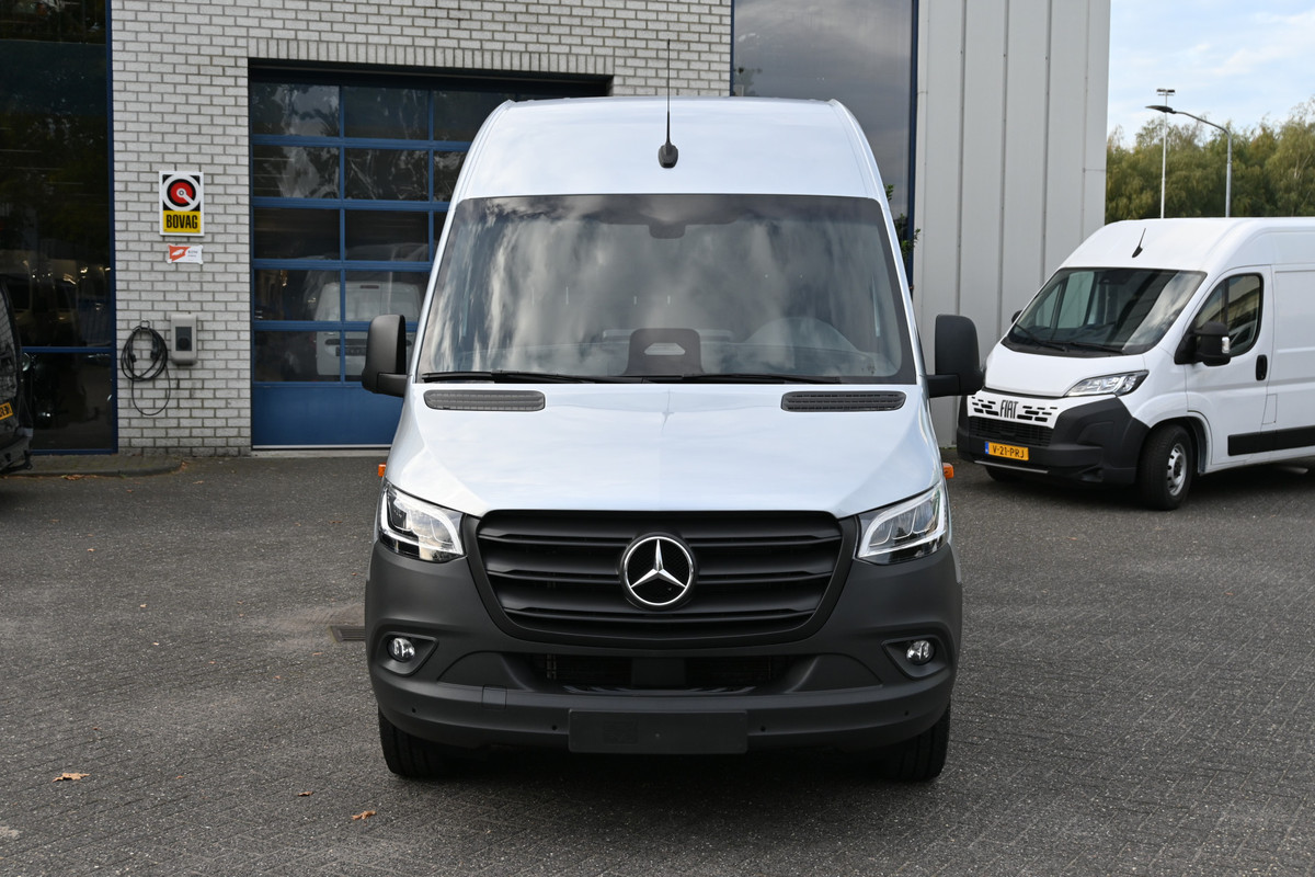 Mercedes-Benz Sprinter 317 CDI L2H2 Pro LED, Geveerde stoel, Navigatie met camera