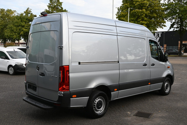 Mercedes-Benz Sprinter 317 CDI L2H2 Pro LED, Geveerde stoel, Navigatie met camera
