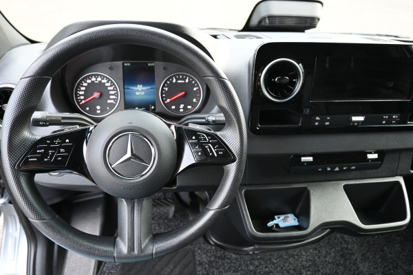 Mercedes-Benz Sprinter 317 CDI L2H2 Pro LED, Geveerde stoel, Navigatie met camera