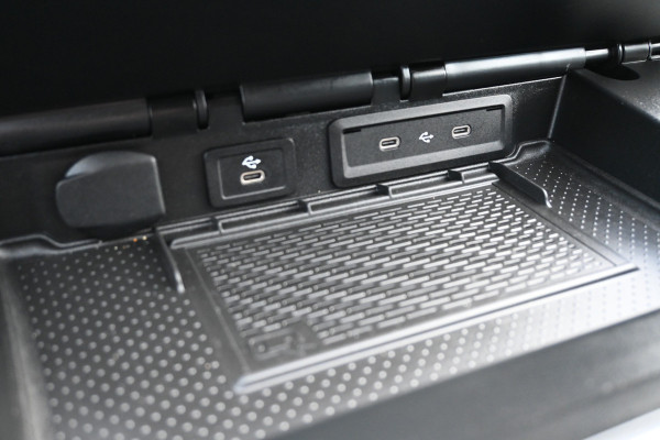 Mercedes-Benz Sprinter 317 CDI L2H2 Pro LED, Geveerde stoel, Navigatie met camera