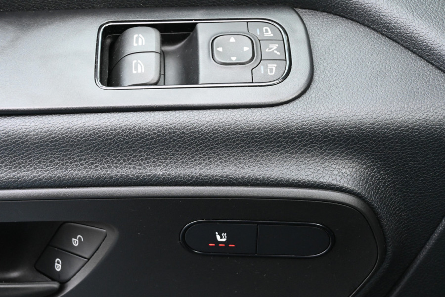 Mercedes-Benz Sprinter 317 CDI L2H2 Pro LED, Geveerde stoel, Navigatie met camera