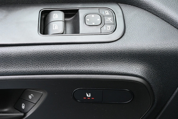 Mercedes-Benz Sprinter 317 CDI L2H2 Pro LED, Geveerde stoel, Navigatie met camera