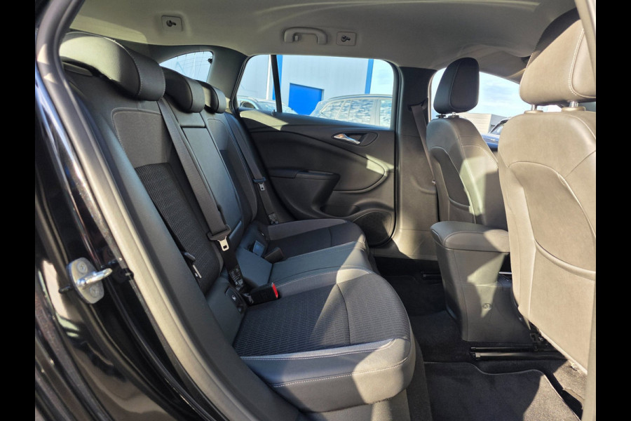 Opel Astra Sports Tourer 1.2 Elegance | TREKHAAK | NAVI | CARPLAY | CAMERA | CRUISE