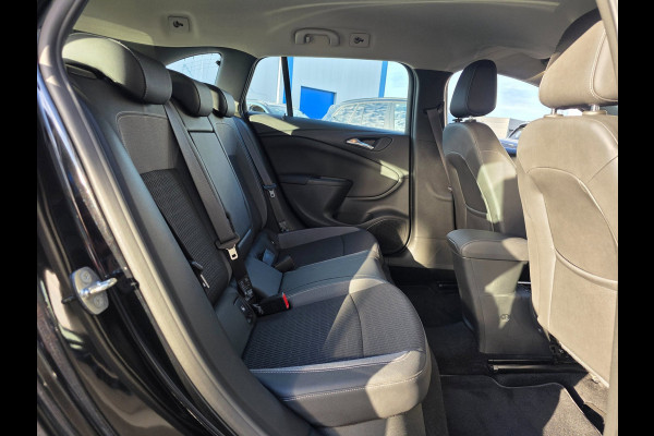 Opel Astra Sports Tourer 1.2 Elegance | TREKHAAK | NAVI | CARPLAY | CAMERA | CRUISE