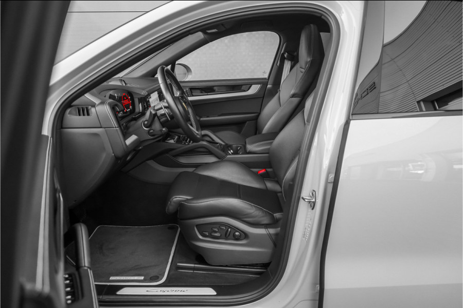 Porsche Cayenne Coupé 3.0 E-Hybrid Sport Design Pano ACC Stoelventilatie 18-wegs Bose 22"