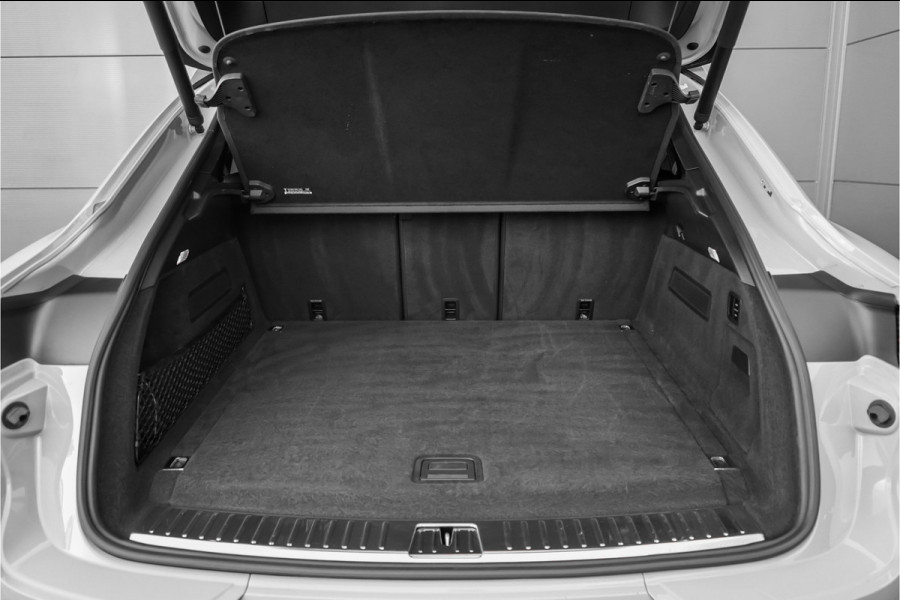 Porsche Cayenne Coupé 3.0 E-Hybrid Sport Design Pano ACC Stoelventilatie 18-wegs Bose 22"