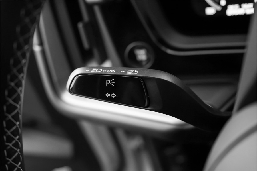Porsche Cayenne Coupé 3.0 E-Hybrid Sport Design Pano ACC Stoelventilatie 18-wegs Bose 22"