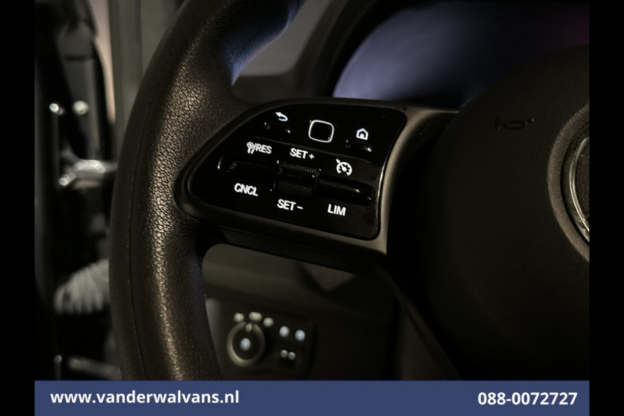 Mercedes-Benz Sprinter 317 CDI 170pk L2H2 Euro6 Airco | 360 graden Camera | Apple Carplay | Cruisecontrol | Stoelverwarming Android Auto, Chauffeursstoel, Parkeersensoren, Bijrijdersbank