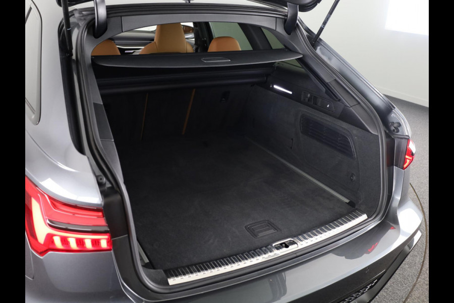 Audi RS6 Avant 4.0 TFSI quattro 600pk | Panoramadak | Keramische remmen | Head up Display | B&O | Servo sluiting | Vierwiel besturing |