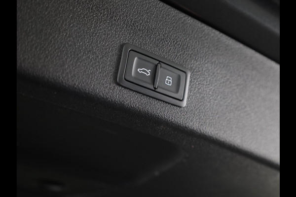 Audi RS6 Avant 4.0 TFSI quattro 600pk | Panoramadak | Keramische remmen | Head up Display | B&O | Servo sluiting | Vierwiel besturing |
