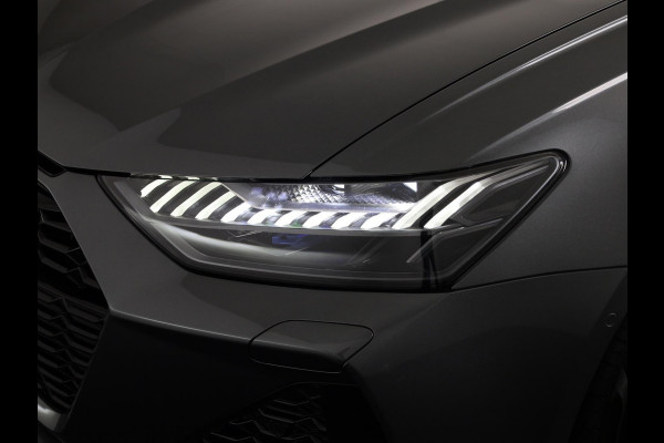 Audi RS6 Avant 4.0 TFSI quattro 600pk | Panoramadak | Keramische remmen | Head up Display | B&O | Servo sluiting | Vierwiel besturing |