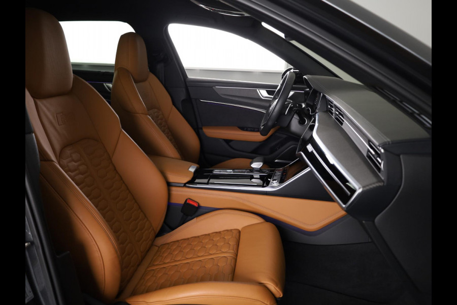 Audi RS6 Avant 4.0 TFSI quattro 600pk | Panoramadak | Keramische remmen | Head up Display | B&O | Servo sluiting | Vierwiel besturing |