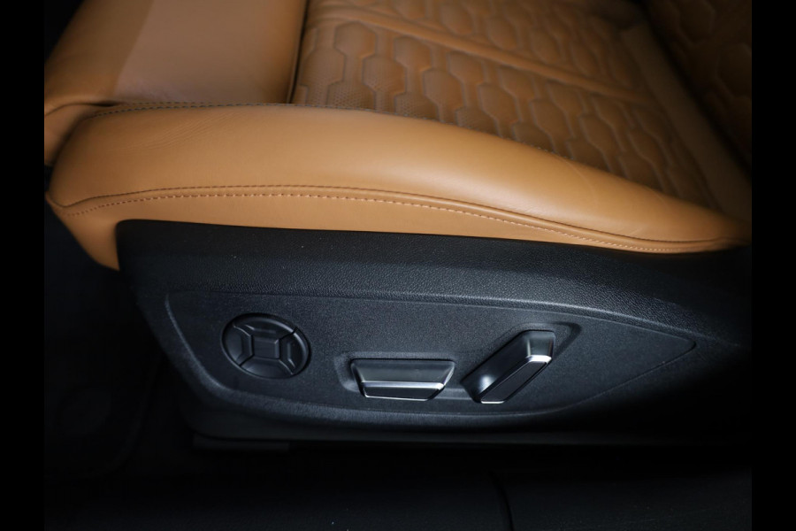 Audi RS6 Avant 4.0 TFSI quattro 600pk | Panoramadak | Keramische remmen | Head up Display | B&O | Servo sluiting | Vierwiel besturing |