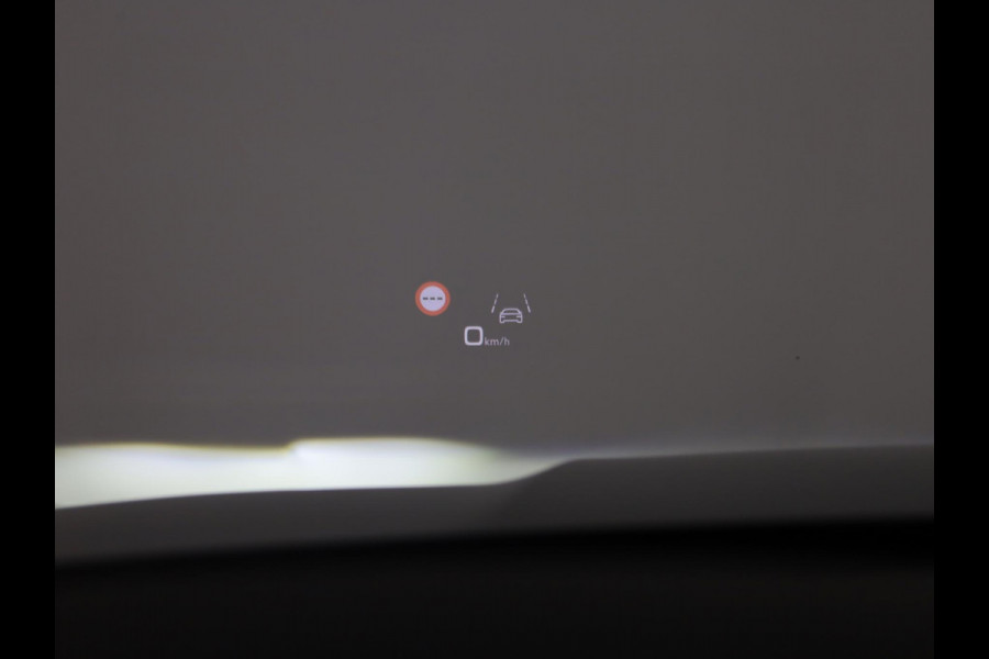 Audi RS6 Avant 4.0 TFSI quattro 600pk | Panoramadak | Keramische remmen | Head up Display | B&O | Servo sluiting | Vierwiel besturing |