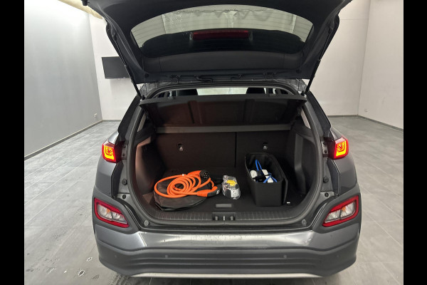 Hyundai Kona EV Premium 64 kWh | Slechts 33.500 KM| SOH 95,3 % | Volledig Dealeronderhouden |