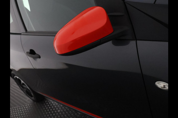 Toyota Aygo 1.0 VVT-i X-Fun Sport + Coral Red Pack | Airco | Privacy Glass | Elektrische ramen |