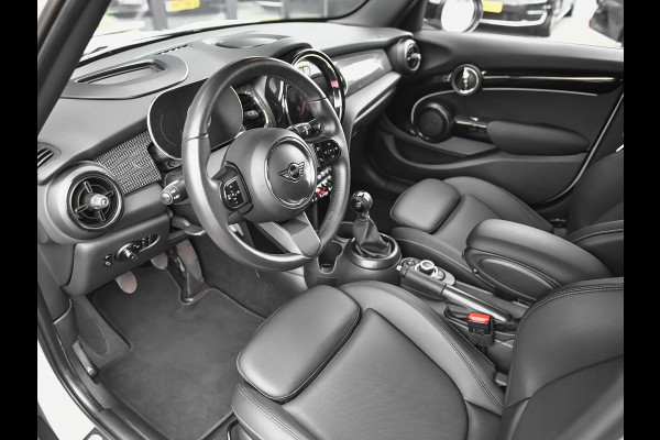 MINI 5-deurs 1.5 Cooper Business Edition Leer Camera Led Navi Cruise