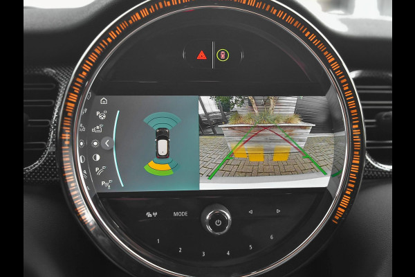 MINI 5-deurs 1.5 Cooper Business Edition Leer Camera Led Navi Cruise