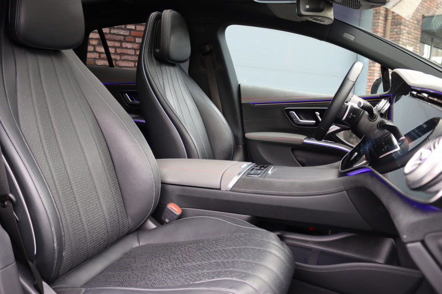 Mercedes-Benz EQS 580 4MATIC AMG Line 108 kWh | Luchtvering | Hyperscreen | Achterasbesturing | Distronic+ | Stoelventilatie | Massage | HUD | Verwarmd Stuurwiel | Digital Light |