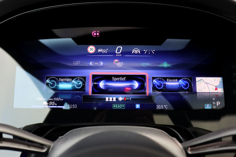 Mercedes-Benz EQS 580 4MATIC AMG Line 108 kWh | Luchtvering | Hyperscreen | Achterasbesturing | Distronic+ | Stoelventilatie | Massage | HUD | Verwarmd Stuurwiel | Digital Light |
