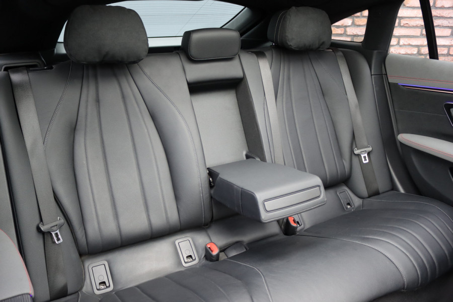 Mercedes-Benz EQS 580 4MATIC AMG Line 108 kWh | Luchtvering | Hyperscreen | Achterasbesturing | Distronic+ | Stoelventilatie | Massage | HUD | Verwarmd Stuurwiel | Digital Light |