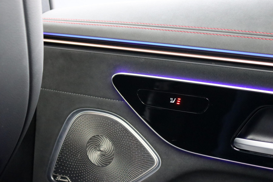 Mercedes-Benz EQS 580 4MATIC AMG Line 108 kWh | Luchtvering | Hyperscreen | Achterasbesturing | Distronic+ | Stoelventilatie | Massage | HUD | Verwarmd Stuurwiel | Digital Light |