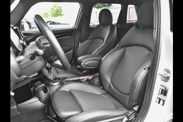 MINI 5-deurs 1.5 Cooper Business Edition Leer Camera Led Navi Cruise